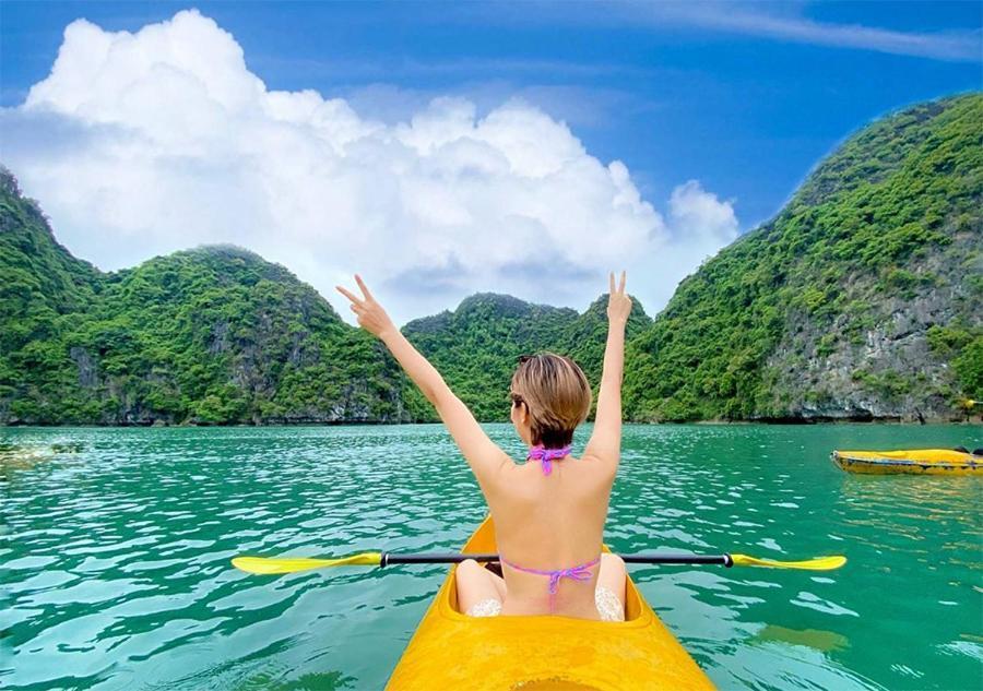 Era Premium Cruises Halong Hotel Ха Лонг Екстериор снимка