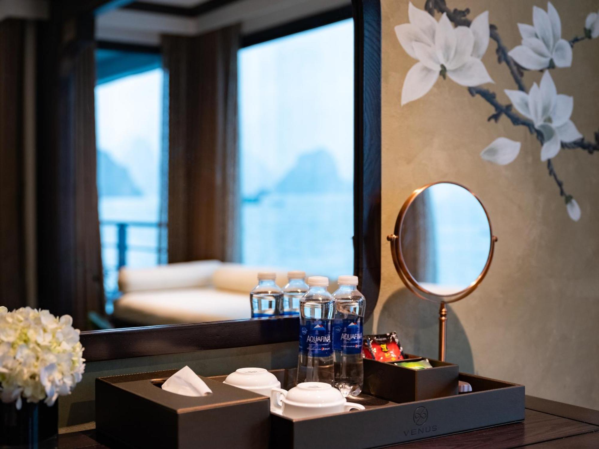 Era Premium Cruises Halong Hotel Ха Лонг Екстериор снимка