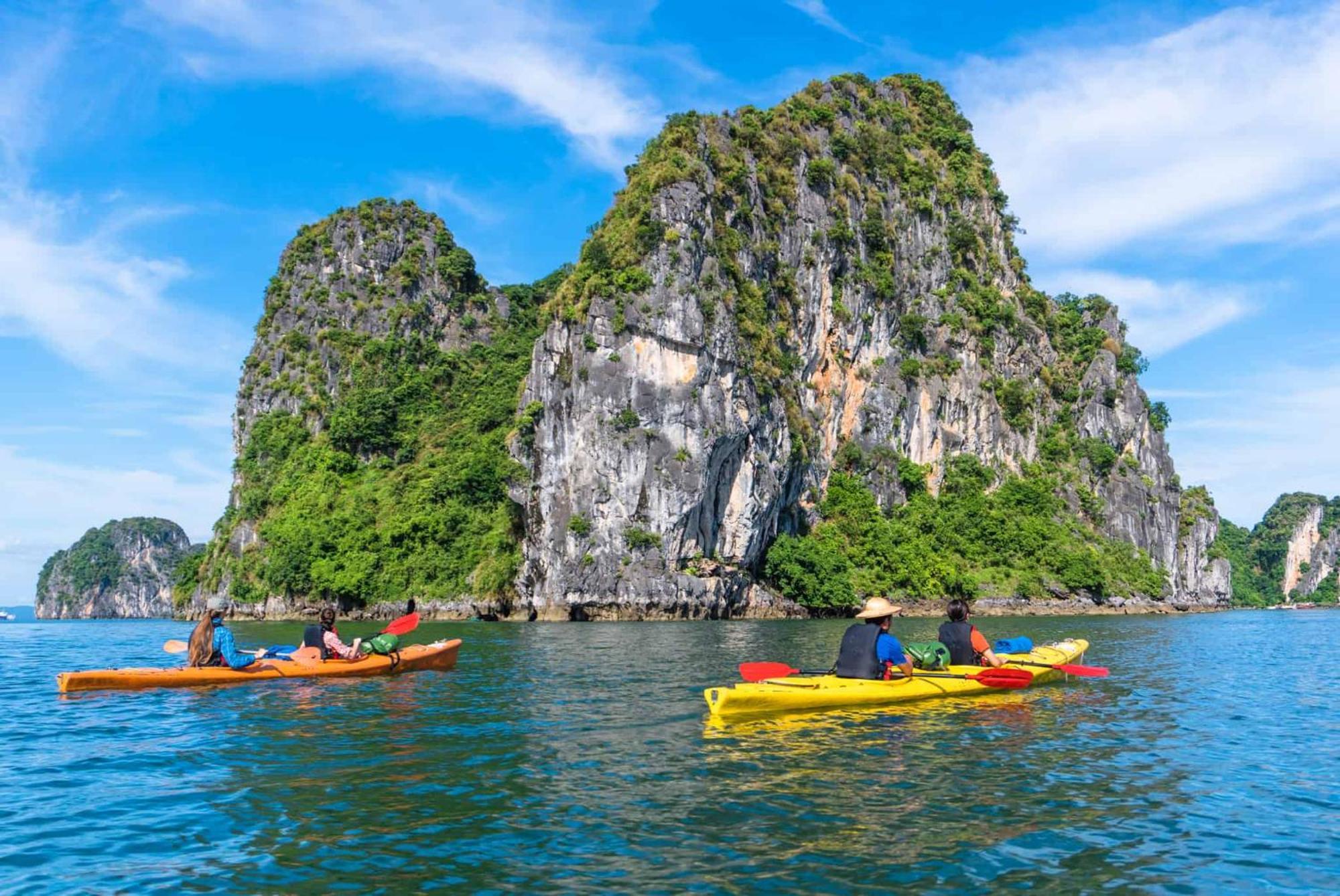 Era Premium Cruises Halong Hotel Ха Лонг Екстериор снимка
